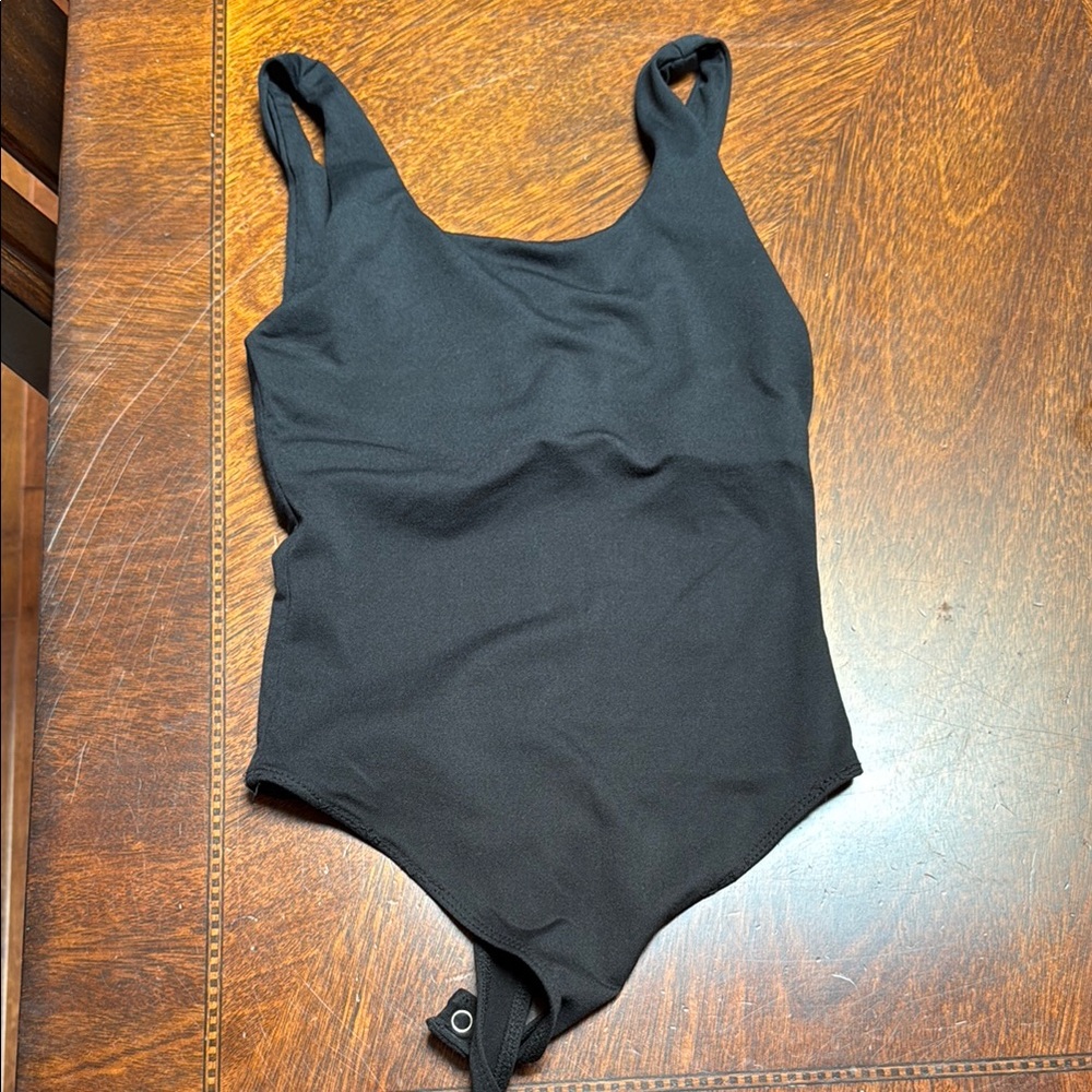 Good American Black Bodysuit Classic Design